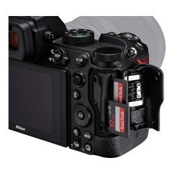 Nikon Z5 Body- фото5