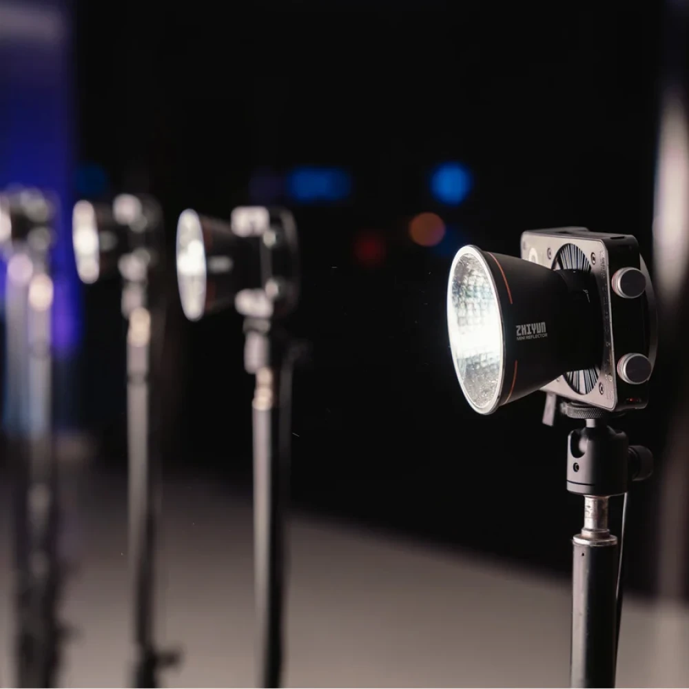 Осветитель Zhiyun MOLUS X100 (PL105) фото-10