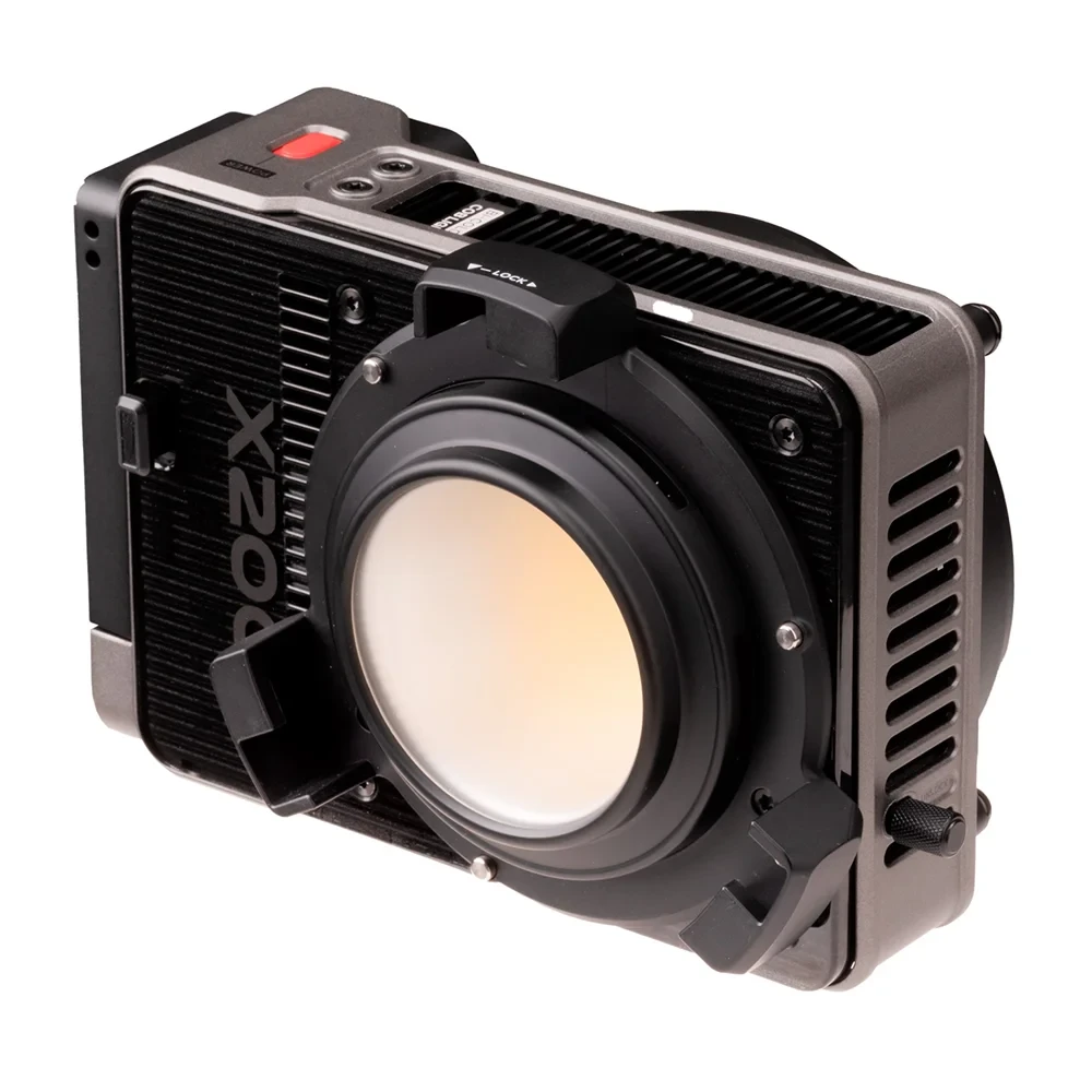 Осветитель Zhiyun MOLUS X200 COB Light Standart фото-2