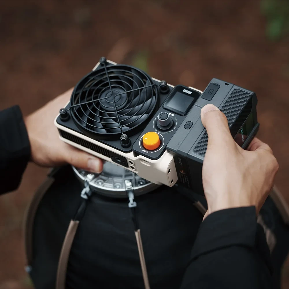 Осветитель Zhiyun MOLUS X200 COB Light Standart фото-7