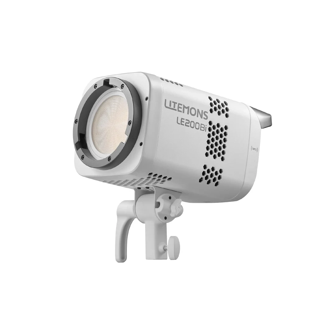 Осветитель светодиодный Godox LITEMONS LE200Bi - фото2 Осветитель светодиодный Godox LITEMONS LE200Bi - фото2