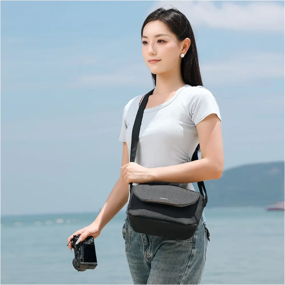 Сумка Ulanzi F02 Lightweight Shoulder Bag, черная фото-6