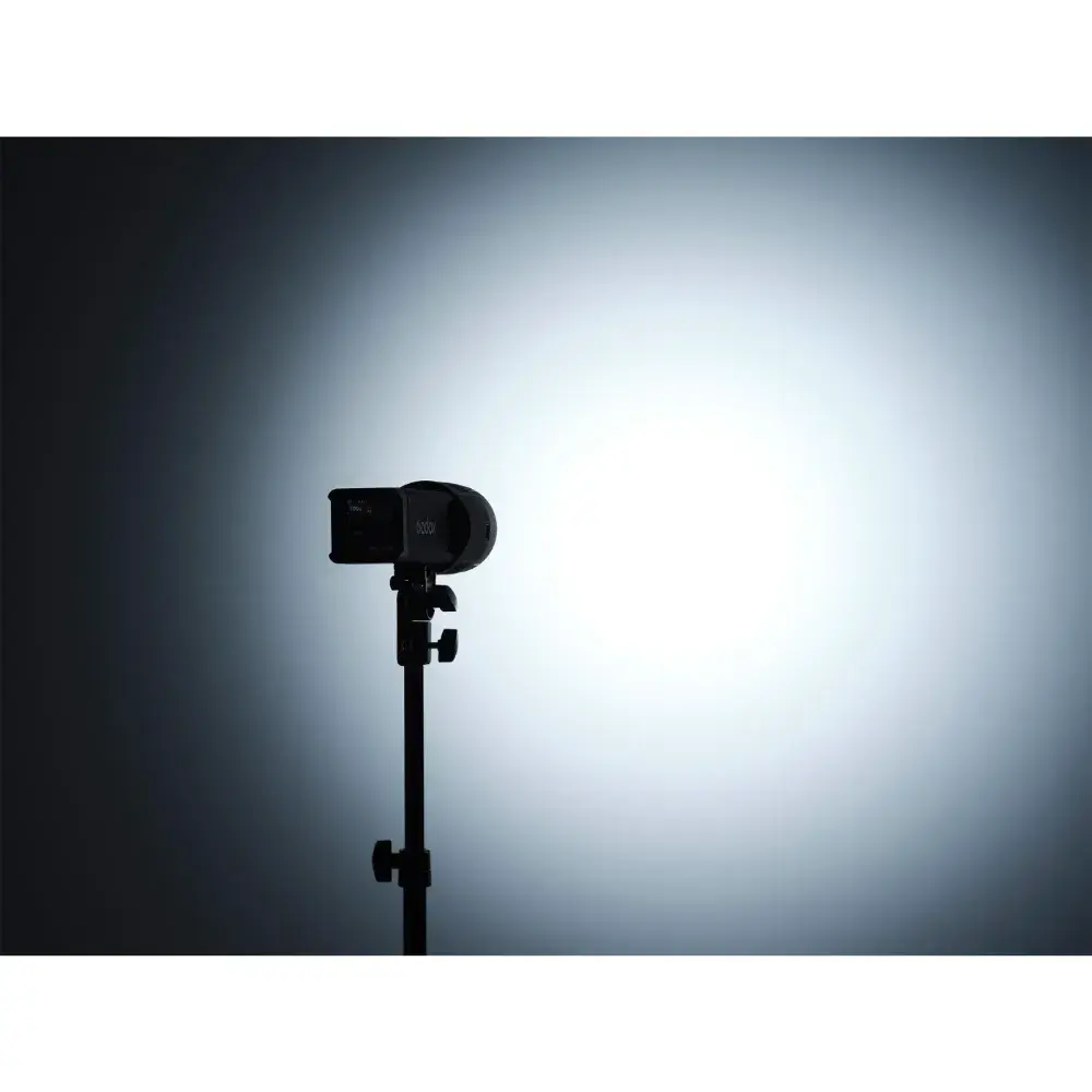 Осветитель светодиодный Godox RS100Bi фото-9 Осветитель светодиодный Godox RS100Bi фото-9