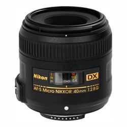 Nikon AF-S DX Micro NIKKOR 40mm f/2.8G- фото2